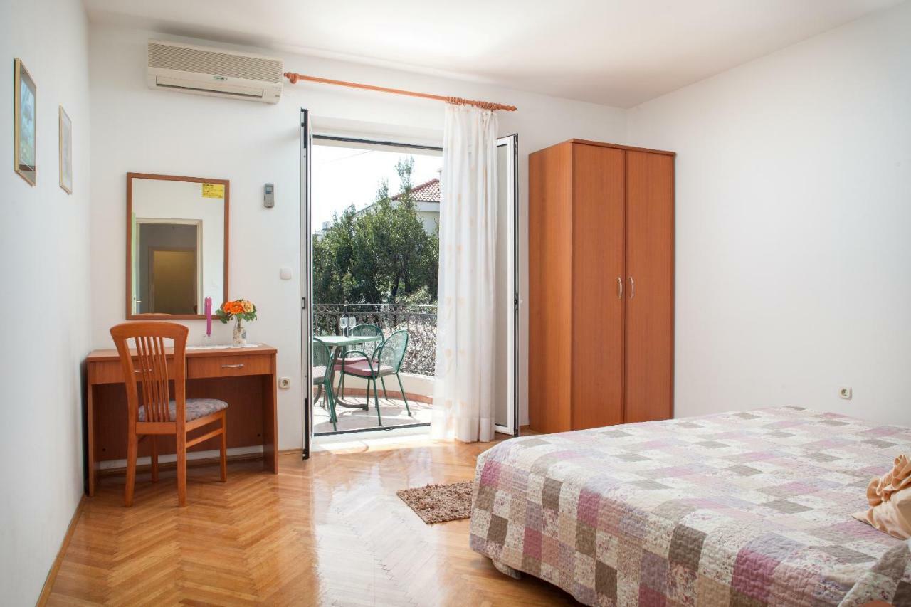 Cvjetni Dvori Apartment Makarska