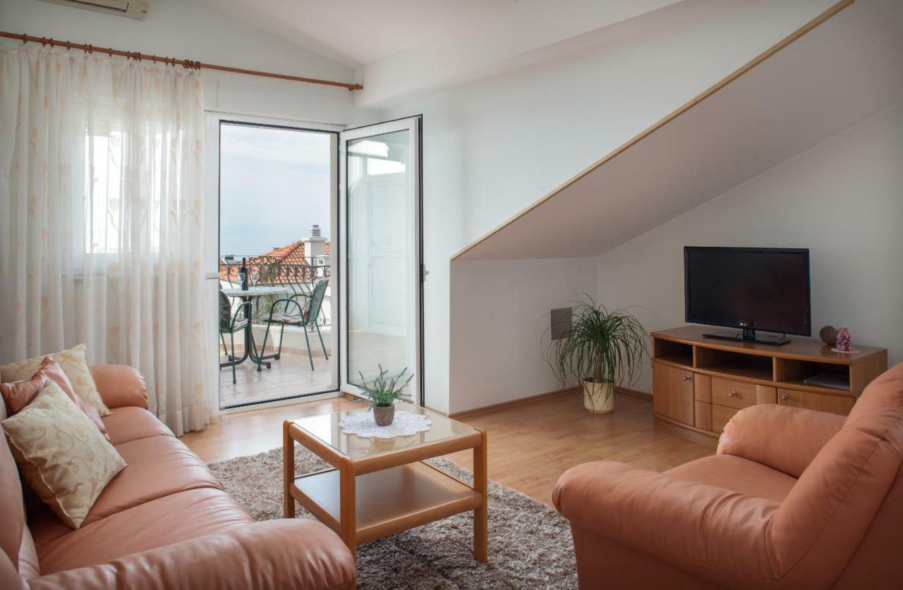 Apartment Cvjetni Dvori Makarska