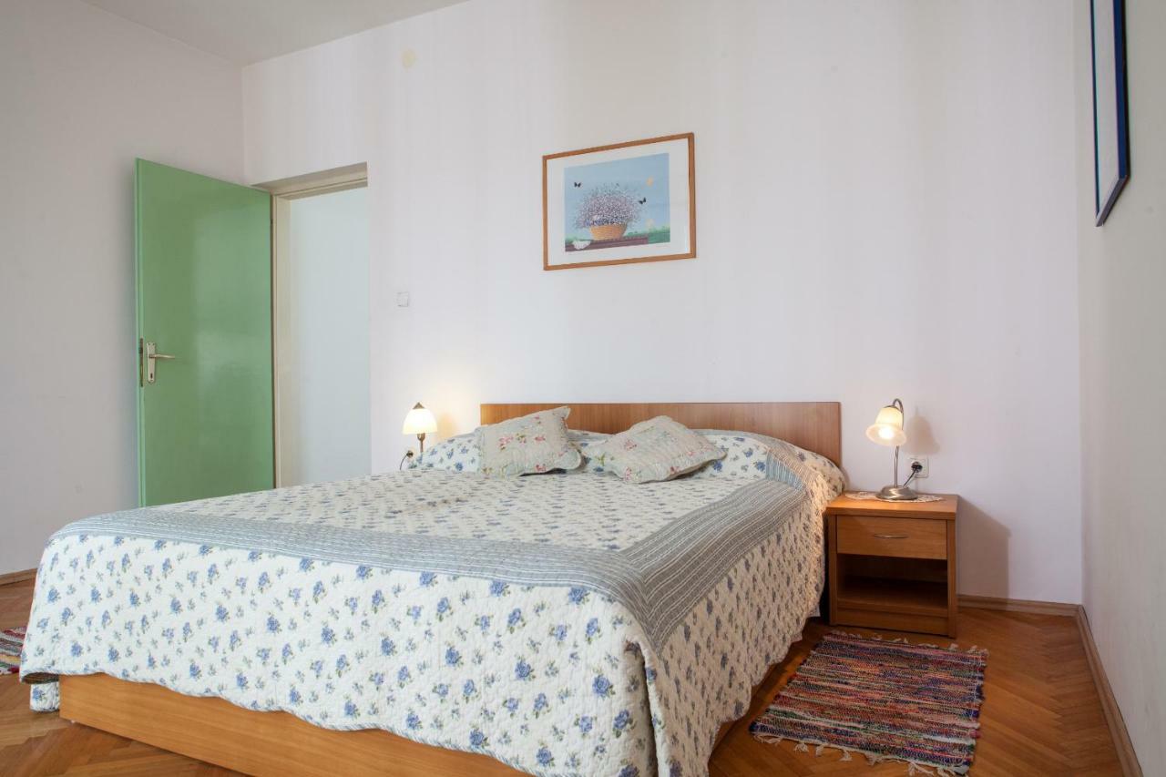 Cvjetni Dvori Apartment