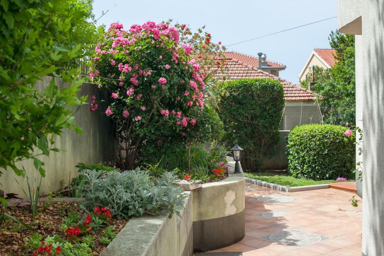 Cvjetni Dvori Apartment